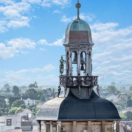 Apartment Dans Quartier Historique De Moulins (Allier)