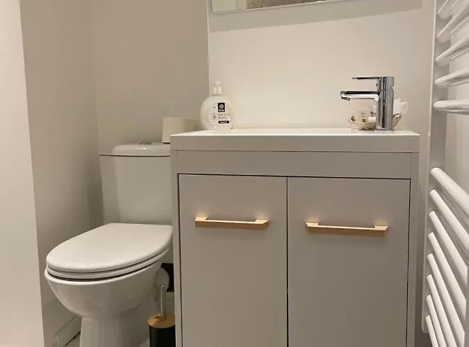 Dans Quartier Historique De *